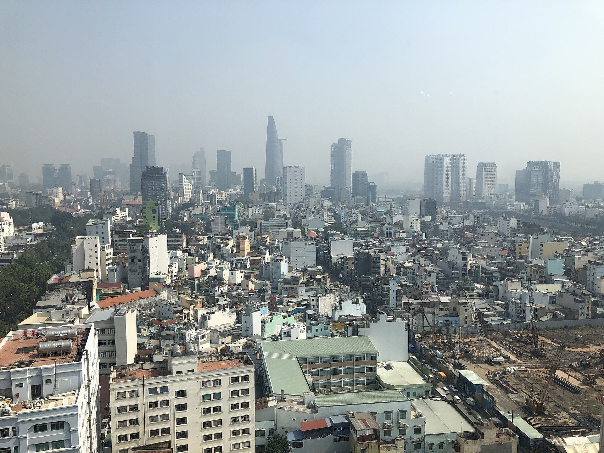Skyline ban ngày của Ho Chi Minh City